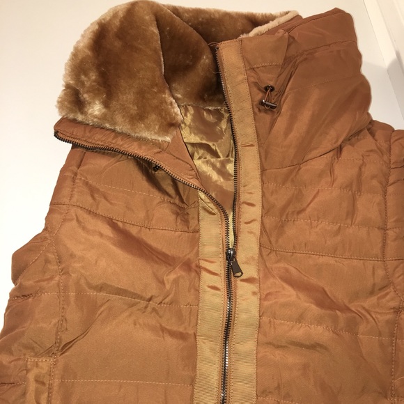LAST ONE! PRICE FIRM Camel vest with faux fur - Picture 3 of 5